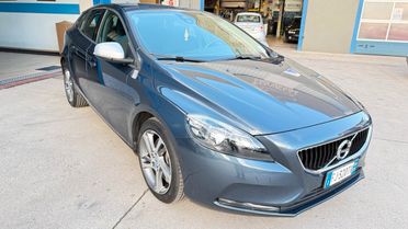 Volvo V40 D2 Momentum