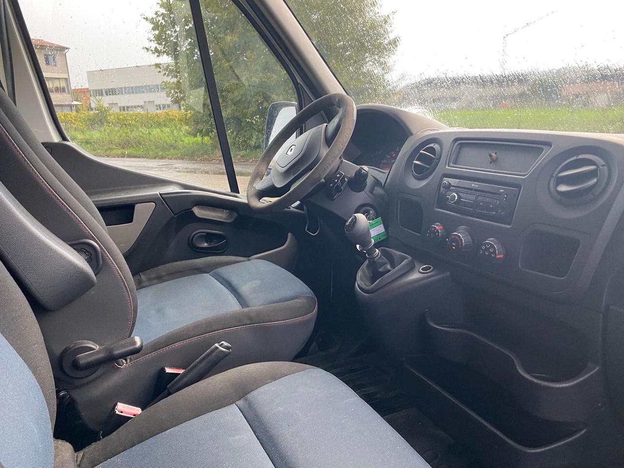 Renault Master T33 2.3 dCi/100 PM-TM Combi E5 9 posti con pedana laterale