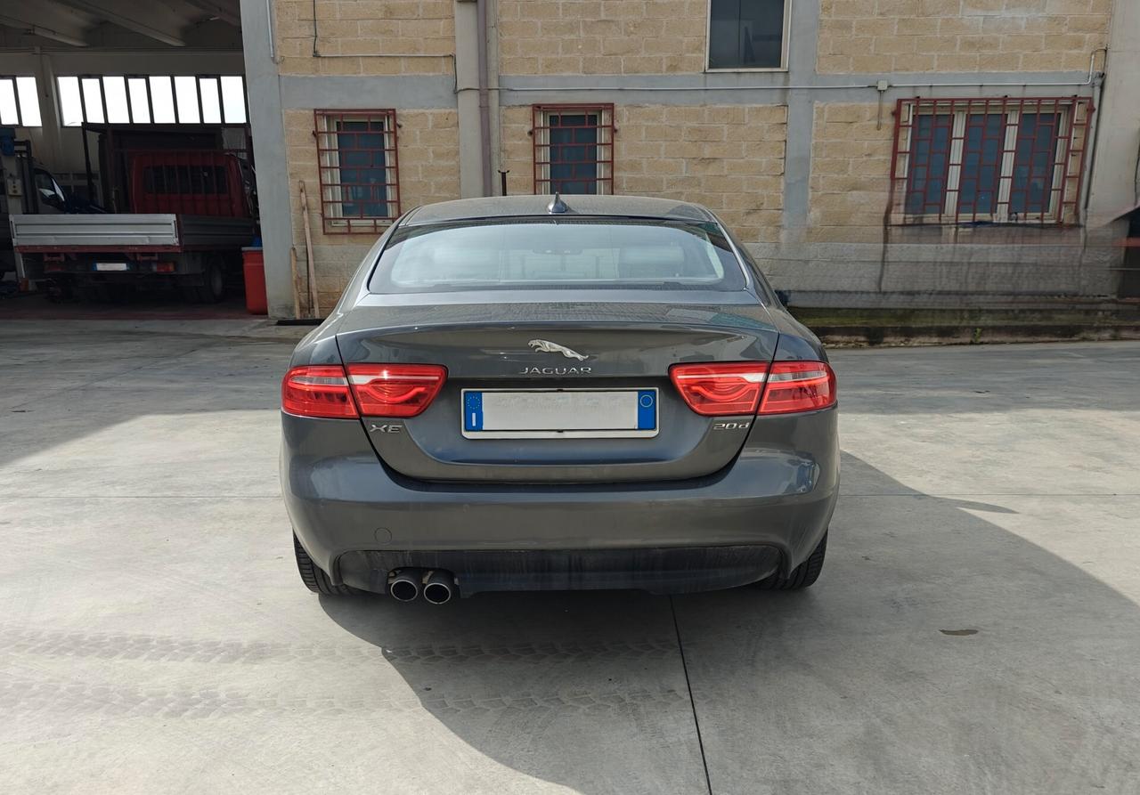 Jaguar XE 2.0 D Turbo 180CV aut. Portfolio (Avaria motore)