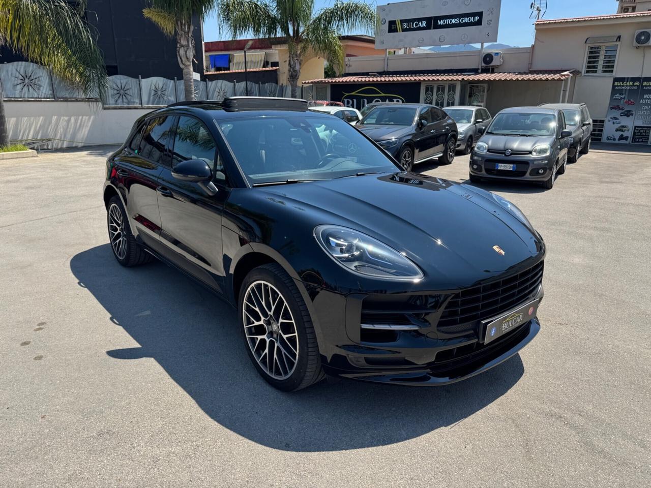 Porsche Macan 2.0 pari al nuovo