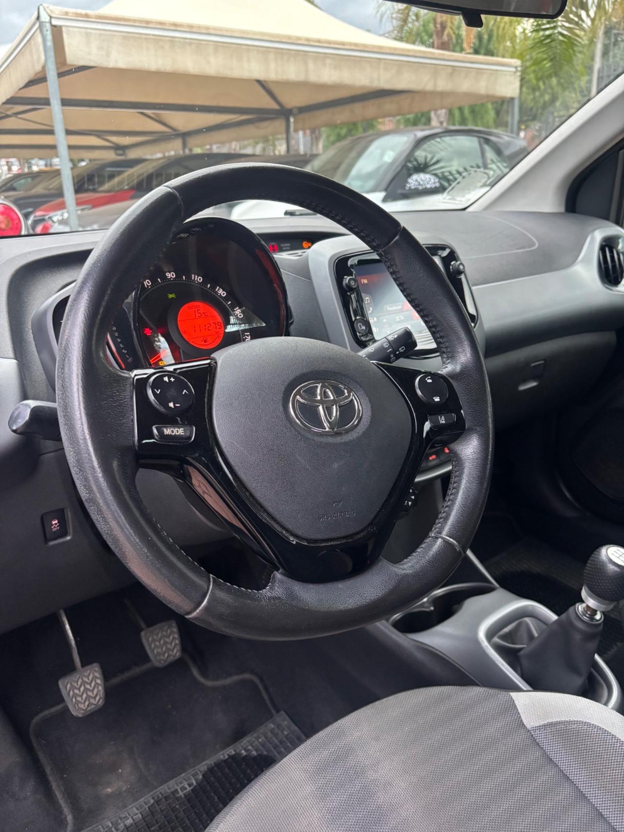 Toyota Aygo 1.0 VVT-i 72 CV 5 porte x-play