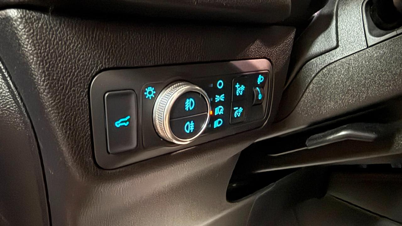 Ford Kuga 1.5 EcoBlue 120 CV 2WD ST-Line garanzia ford 7anni