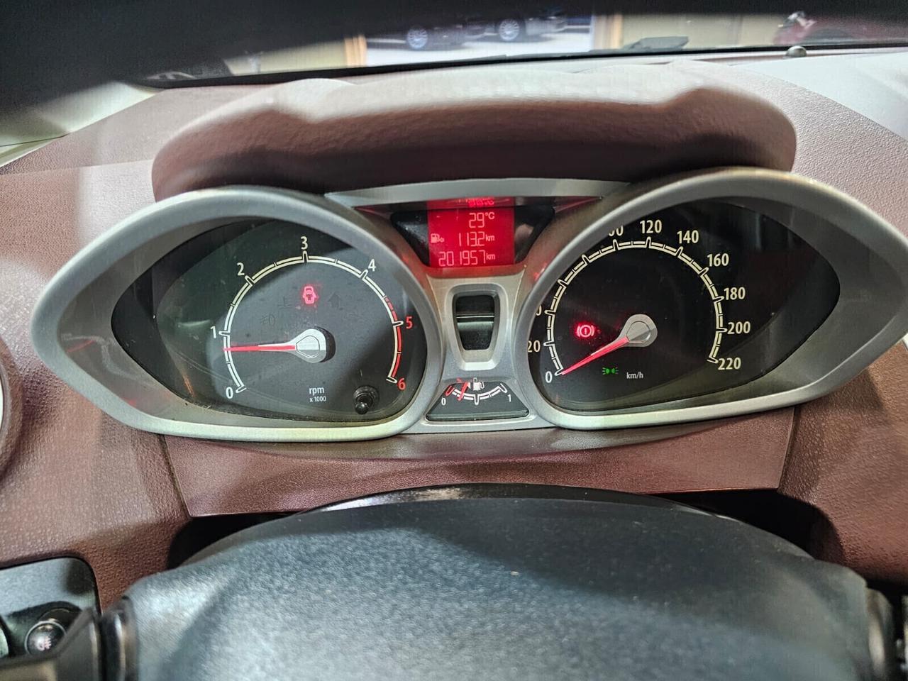 Ford Fiesta 1.6 TDCi 95 CV 5p. Titanium