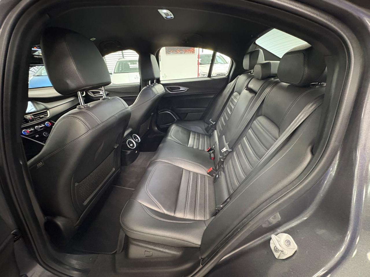 Alfa Romeo Giulia 2.0 280CV AWD Q4 VELOCE