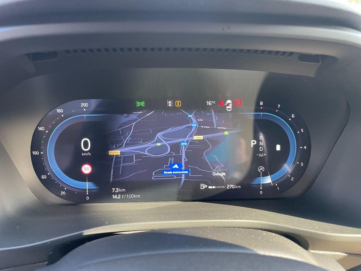 VOLVO - XC40 - B3 automatico Core