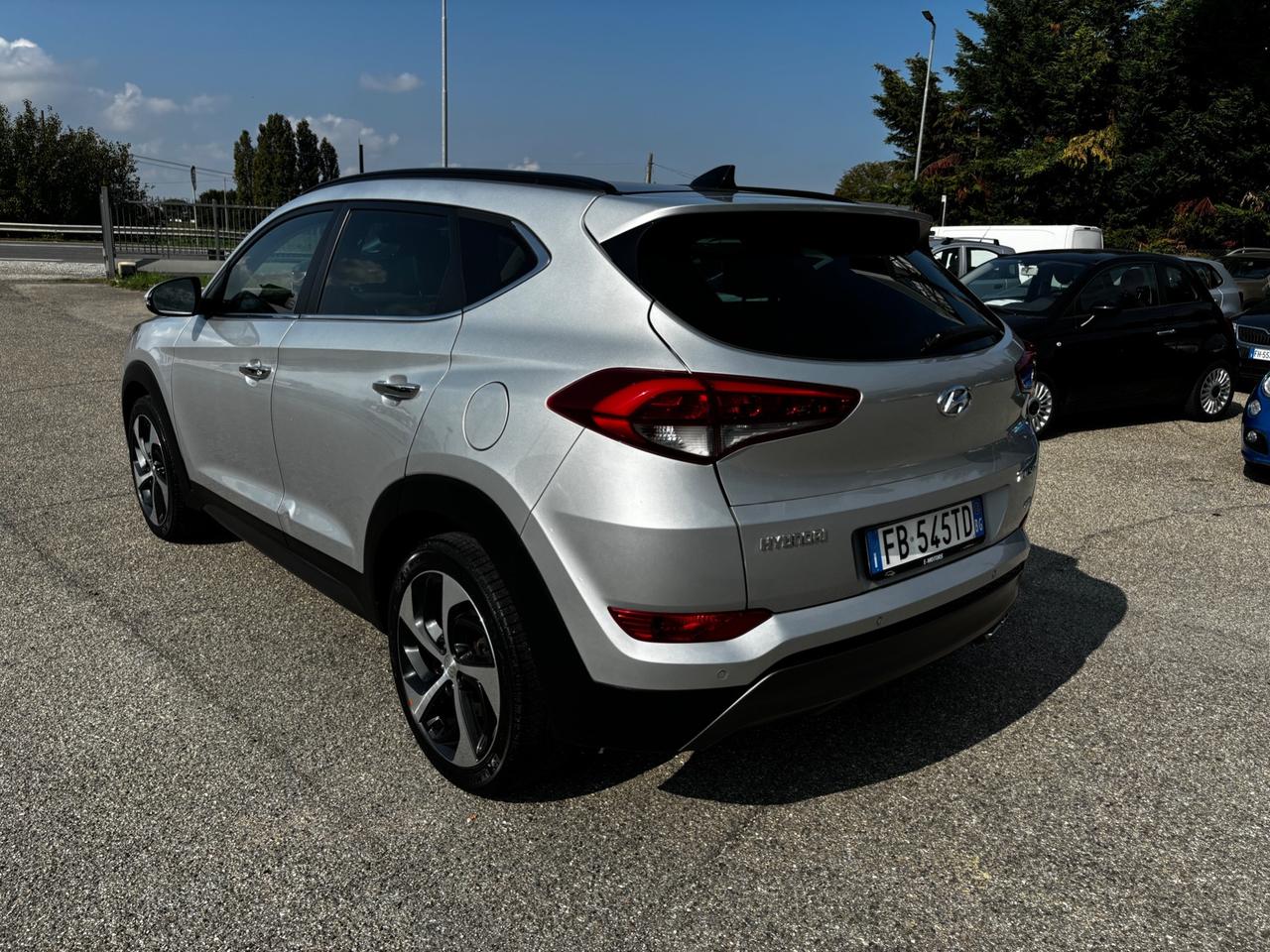 Hyundai Tucson 2.0 CRDi 4WD aut. XPossible - 2015