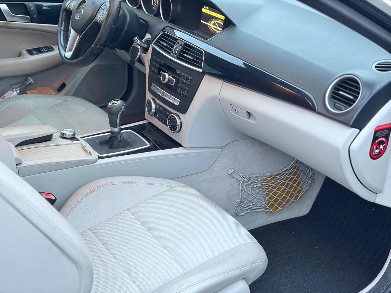 Mercedes-benz C 220 CDI Coupé Avantgarde - 2013