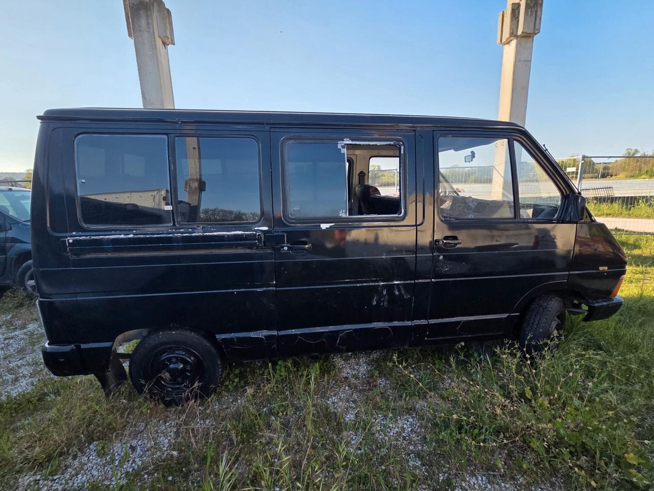 Renault Trafic 2.1D 9 POSTI MK1 - DA RESTAURO