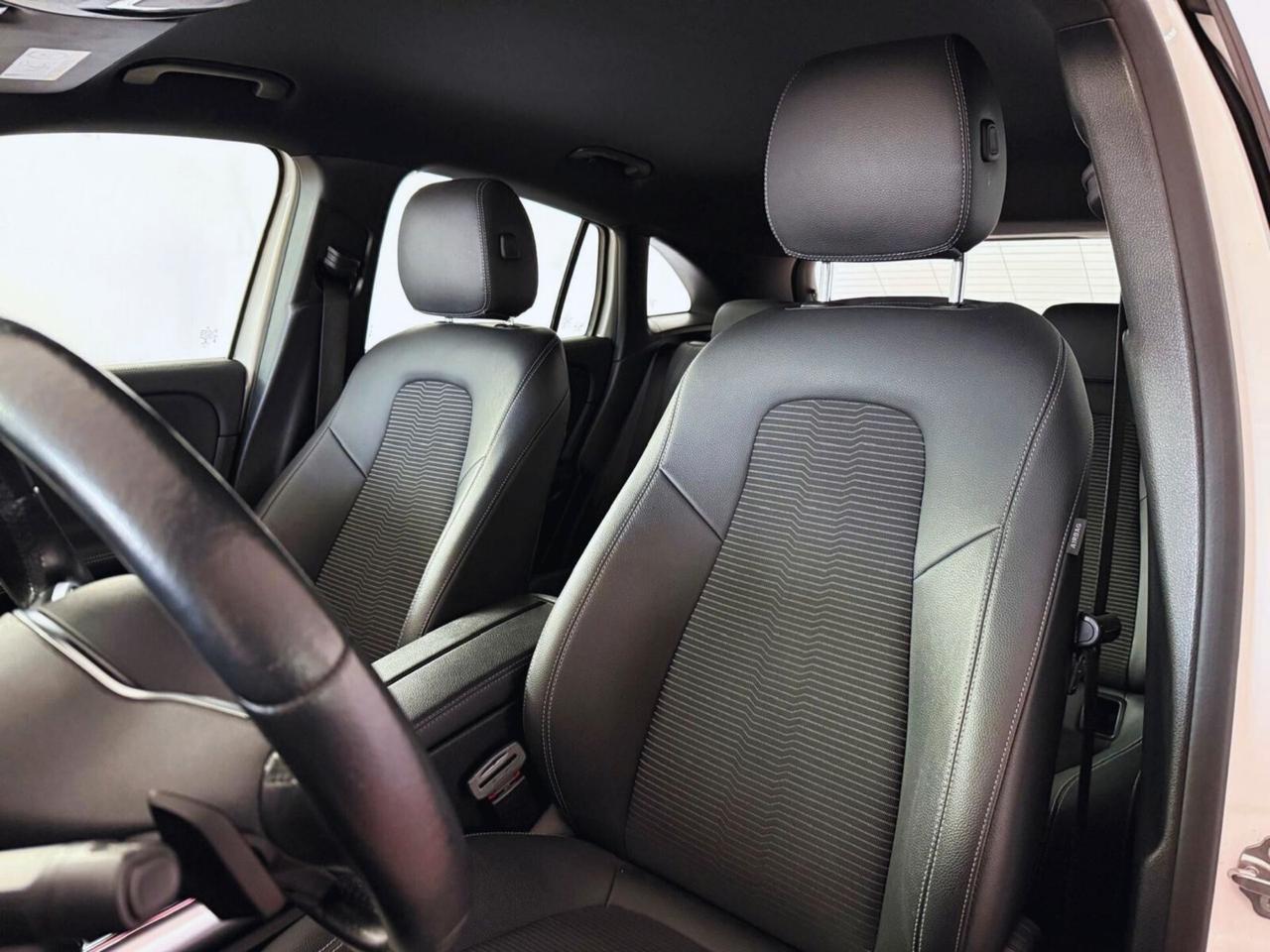 Mercedes-benz GLA 200 d Automatic Premium