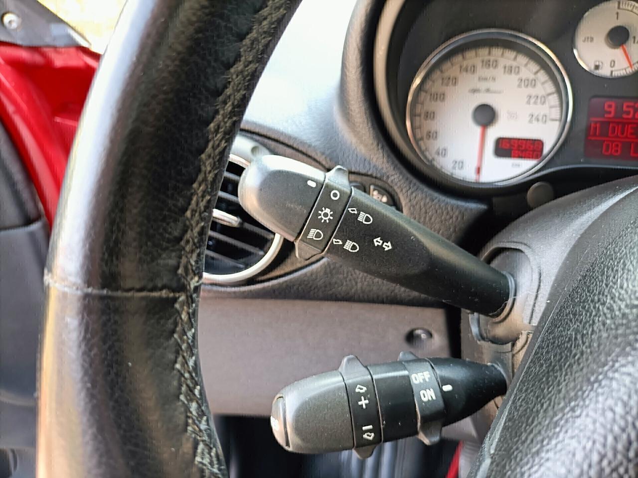 Alfa Romeo GT 1.9 JTDM 16V Distinctive