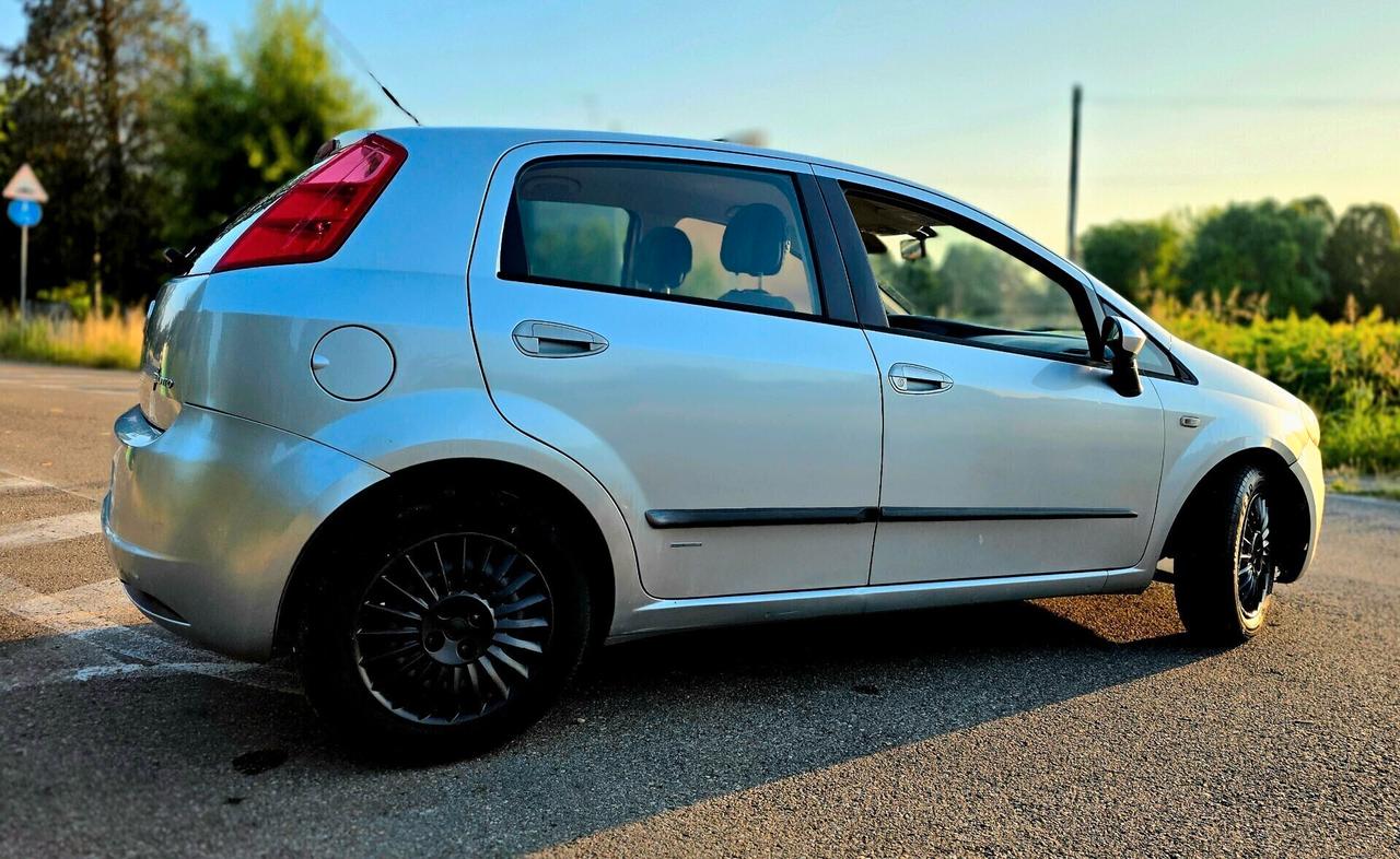 Fiat Grande Punto 1.3 MJT NEOPATENTATI