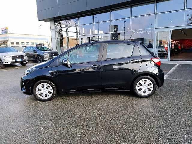 Toyota Yaris 1.5 Full Hybrid 73cv CVT COOL Neopatentati USATO