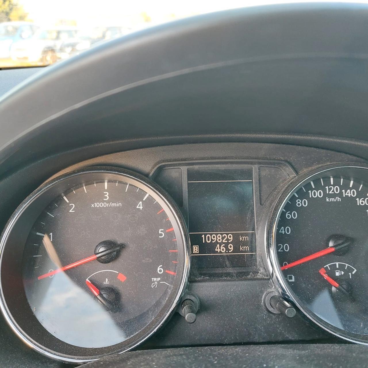 Nissan Qashqai 1.6 dCi DPF 360