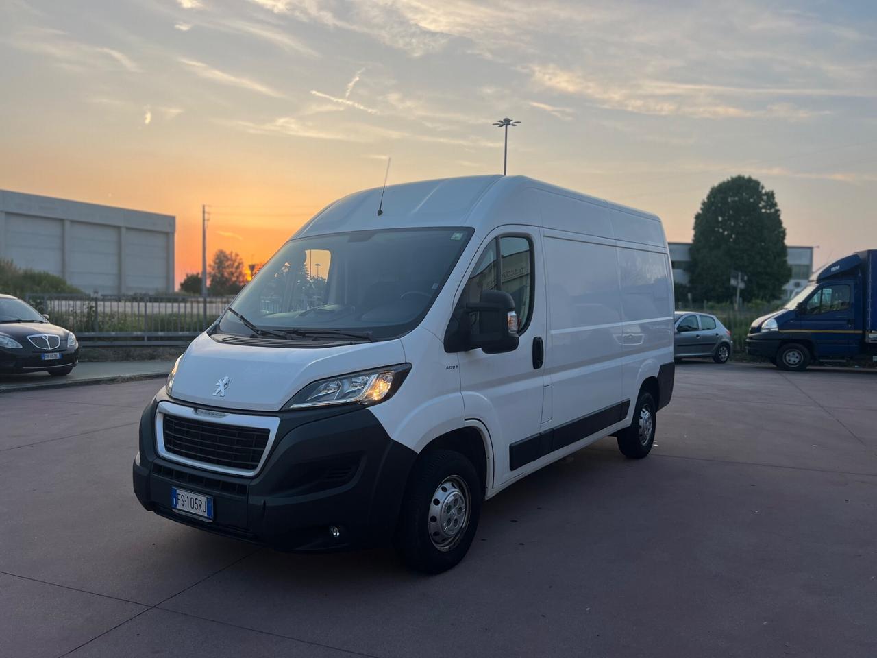 Peugeot Boxer 335 2.0 BlueHDi 130CV PC-TN Furgone