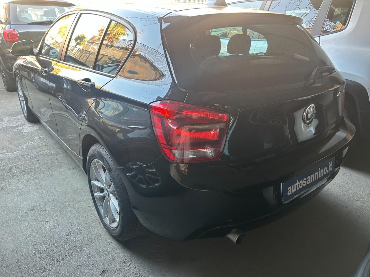 Bmw 116 116d 5p. Urban