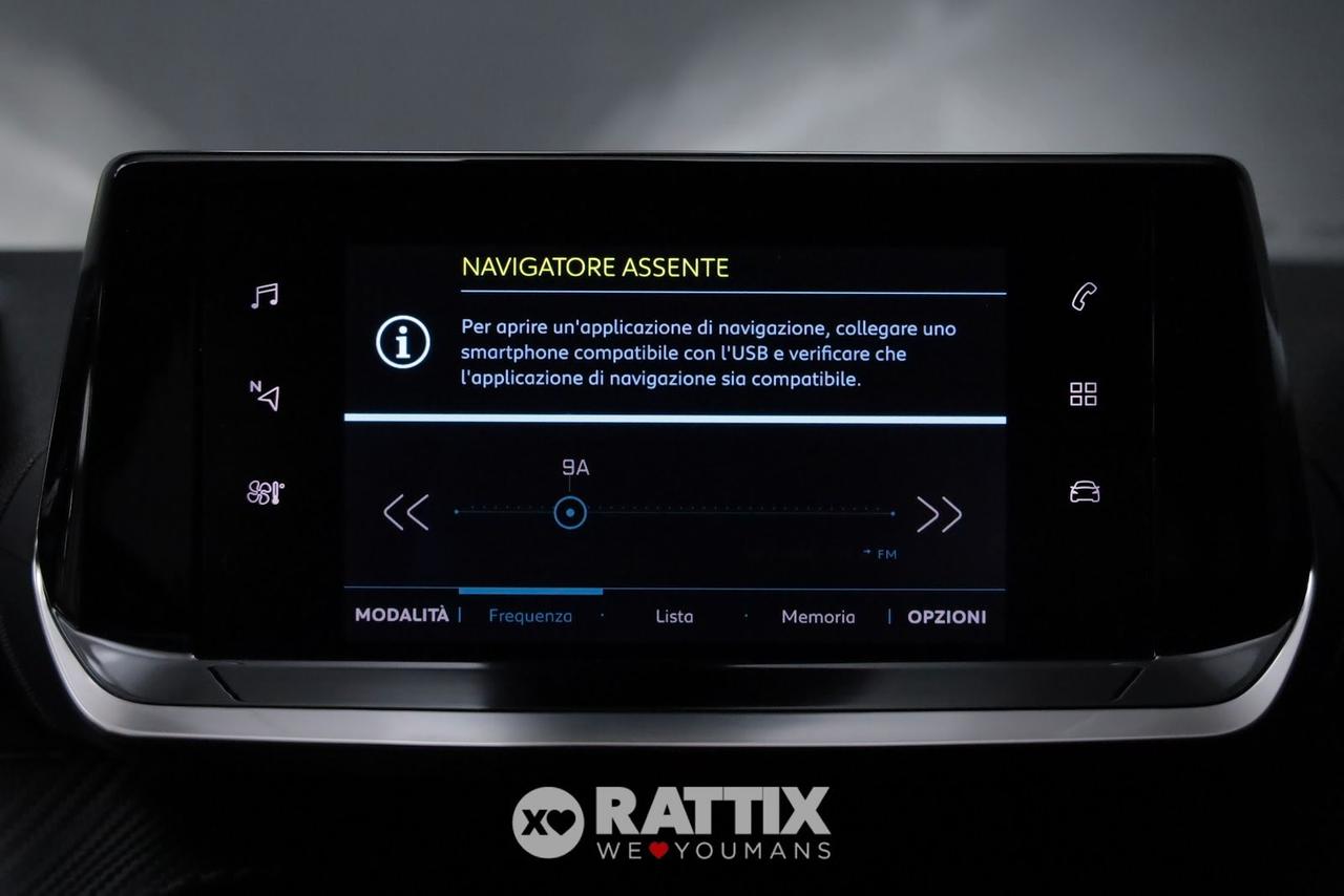 Peugeot e-2008 motore elettrico 100kW Active Pack