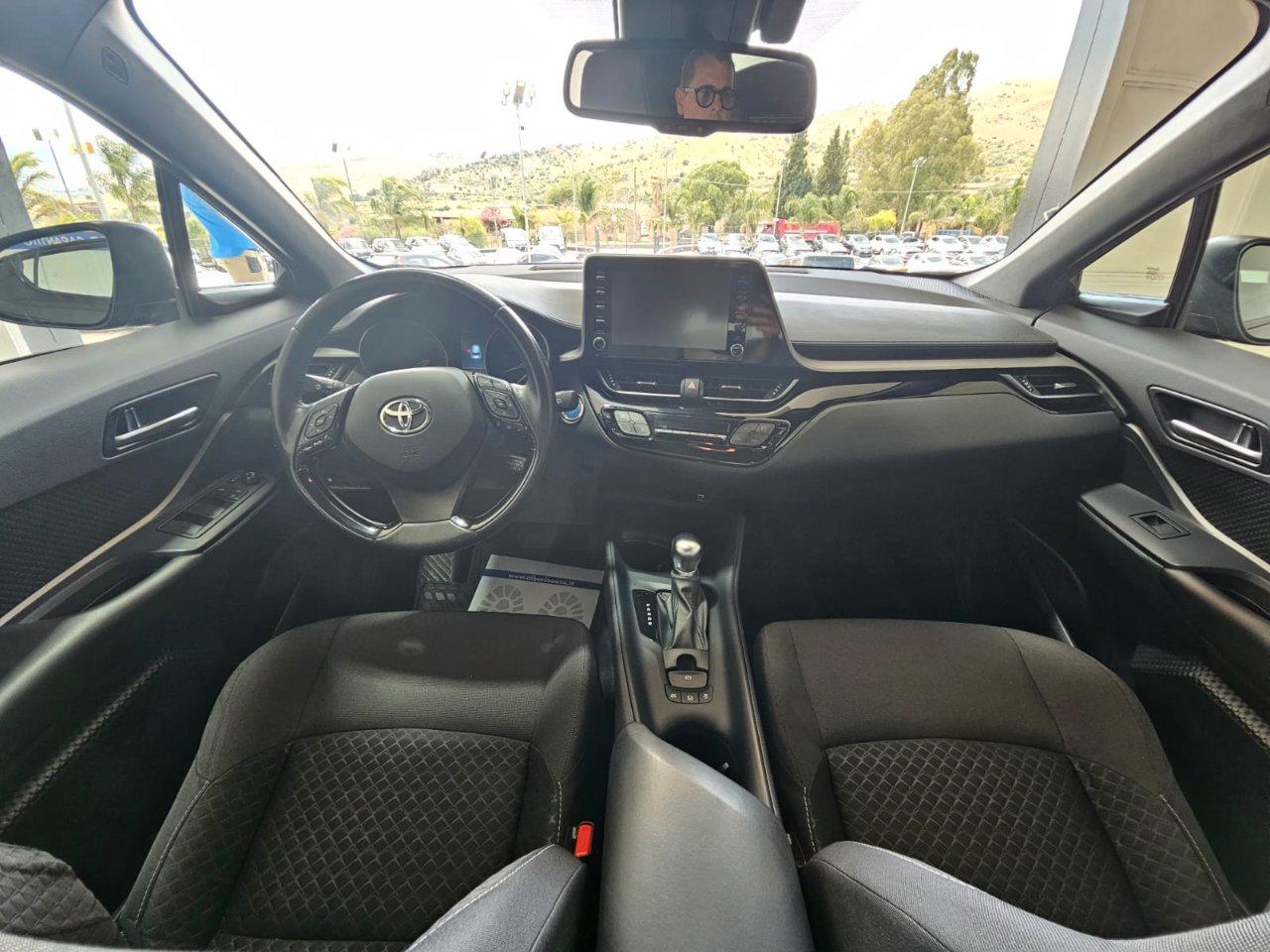Toyota C-HR 1.8h Active e-cvt