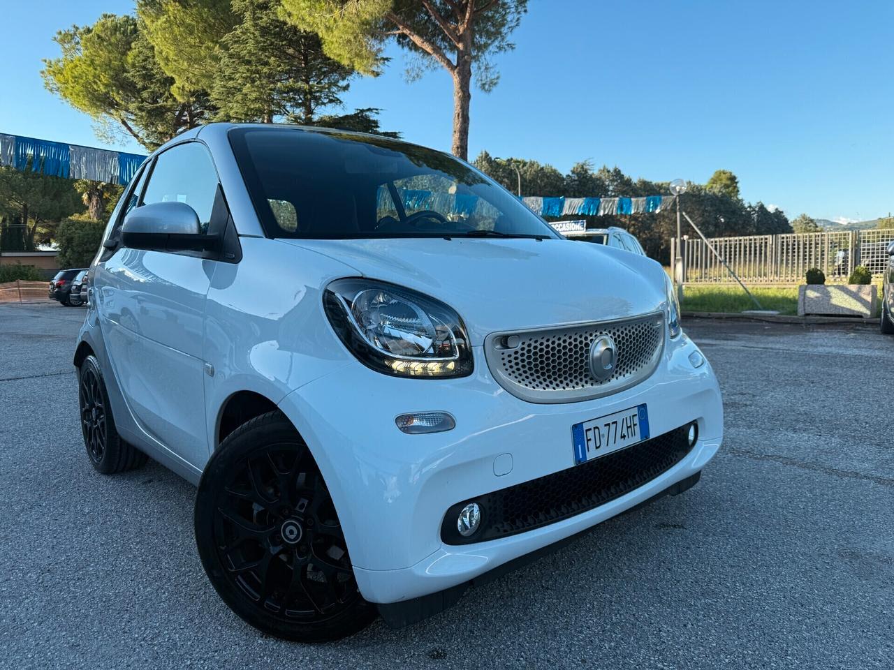 " UNA CHICCA " Smart ForTwo 70 1.0 cabrio Passion