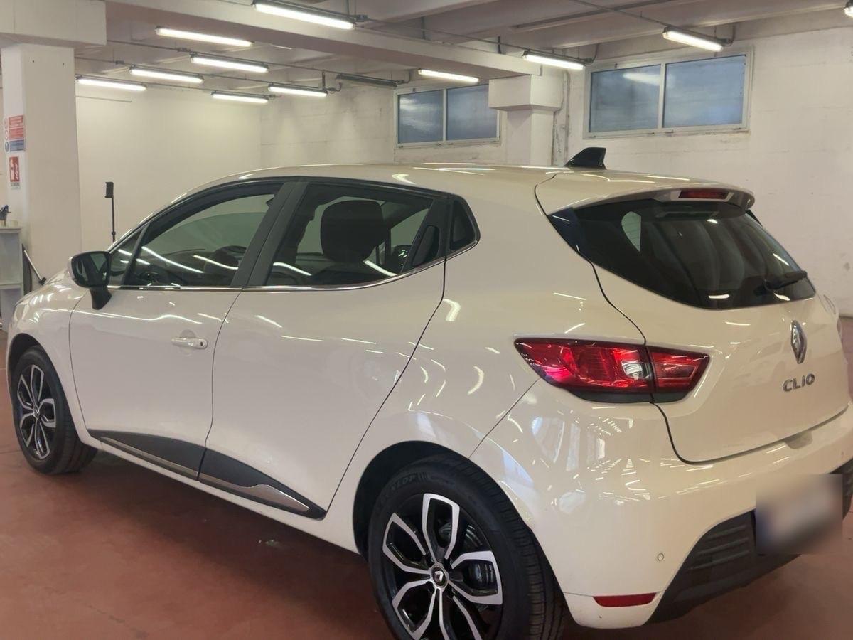Renault Clio dCi 8V 90CV Start&Stop 82gr 5 porte OK NEOPATENTATI