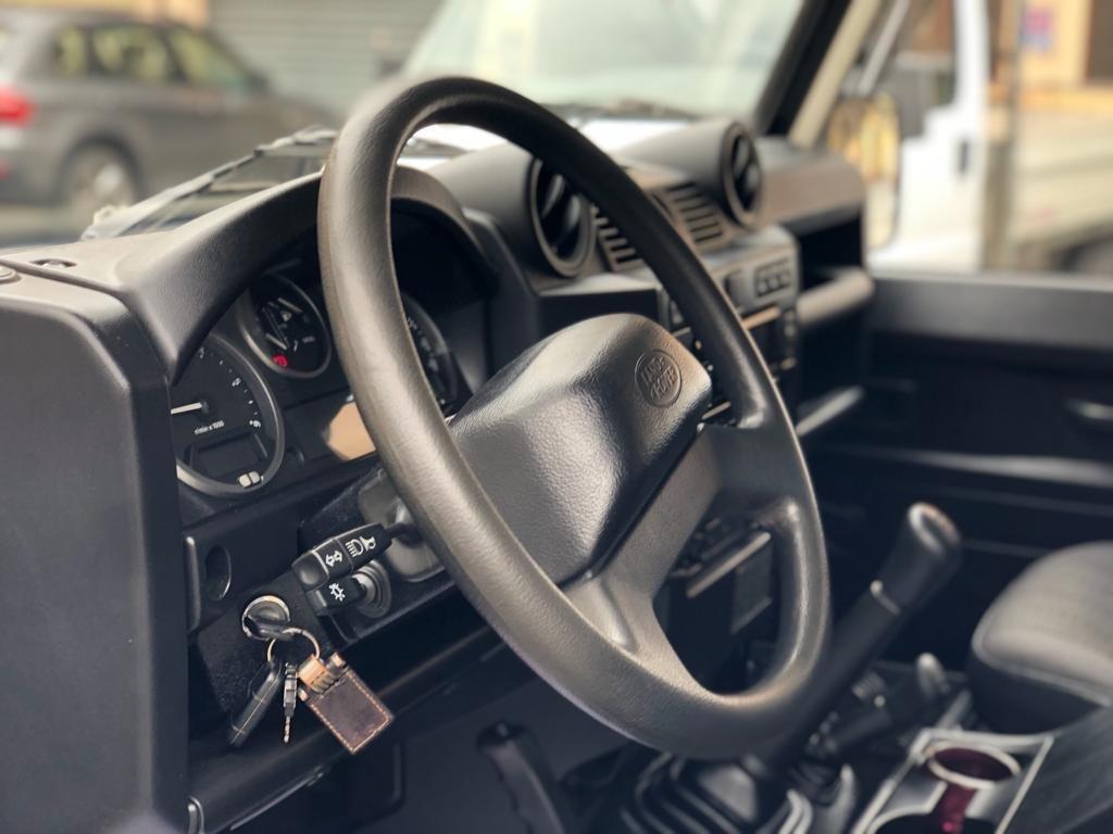 Land Rover Defender 110 2.4 TD4 Station Wagon E