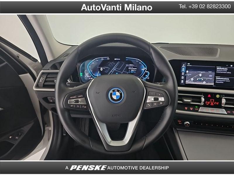 BMW Serie 3 320e Touring Business Advantage