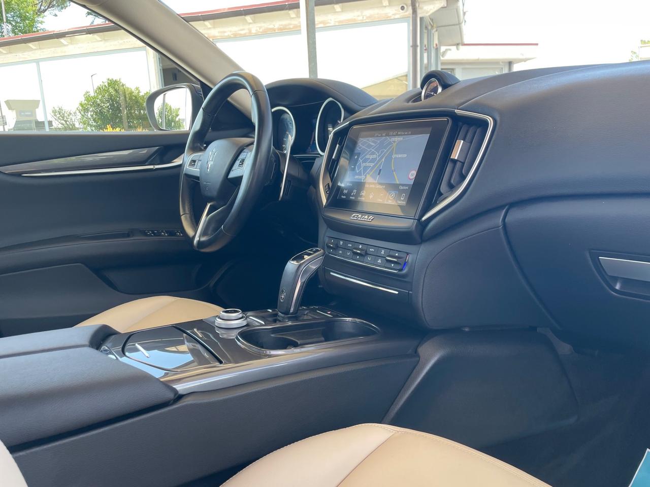 Maserati Ghibli V6 Diesel Gransport