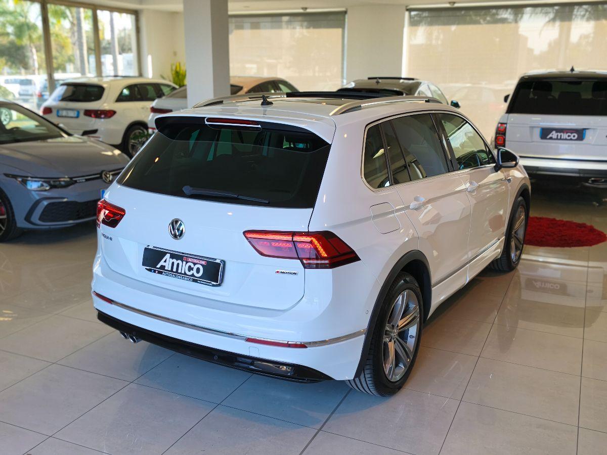 VOLKSWAGEN Tiguan R-LINE TETTO 190CV DSG 4MOTION