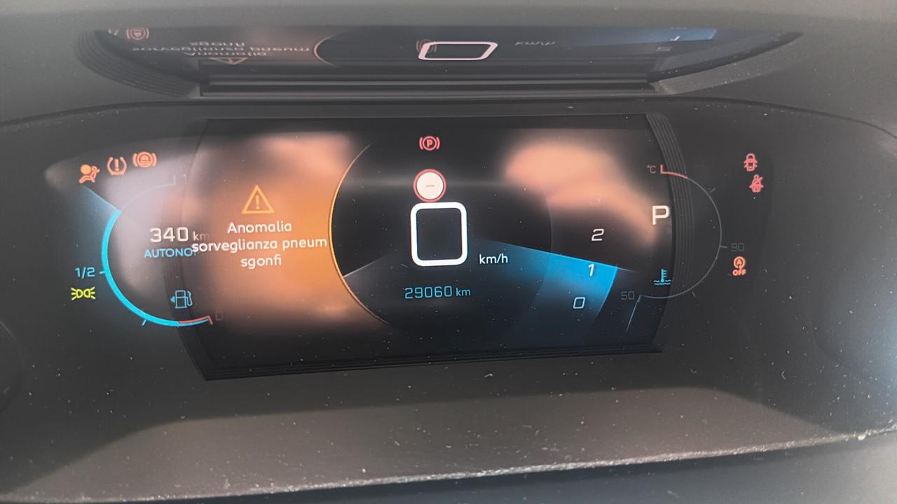 Peugeot 2008 Allure incidentata sinistrata km 29.000