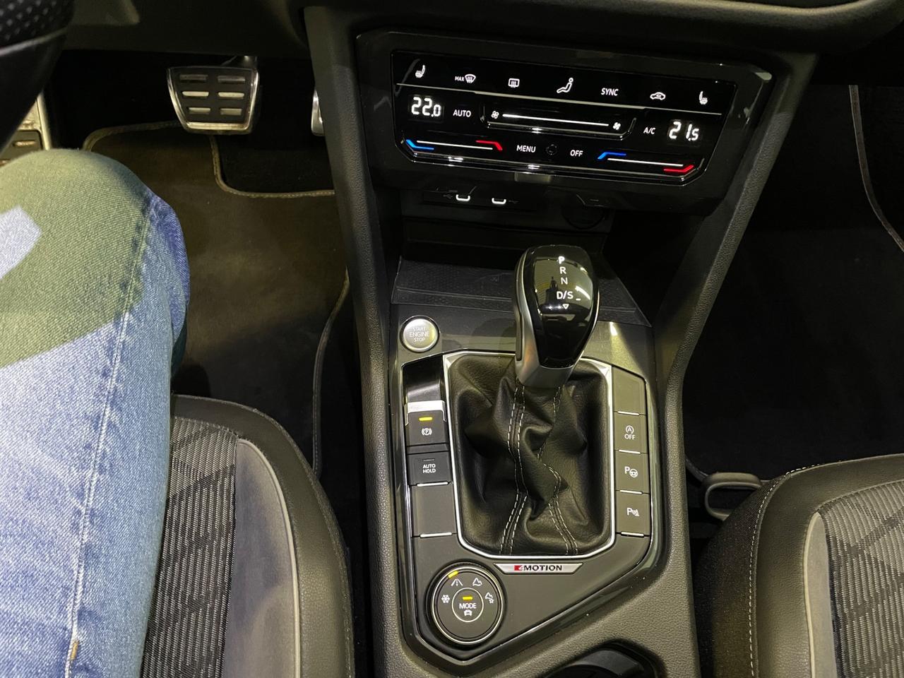 Volkswagen Tiguan Allspace 2.0 TDI 200 CV DSG 4MOTION R-Line Tetto
