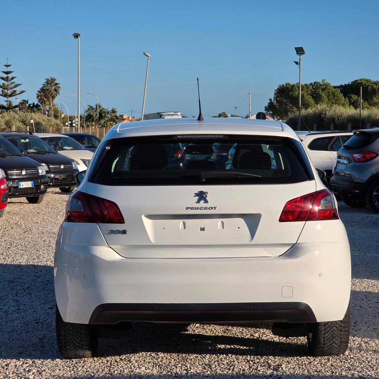 Peugeot 308 BlueHDi 130 S&S EAT8 Allure
