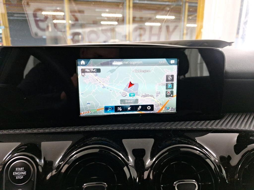 MERCEDES-BENZ A 180D 116CV 6M. BUSINESS SOLUTION ( NAVI - TELECAMERA POST. - CRUISE )