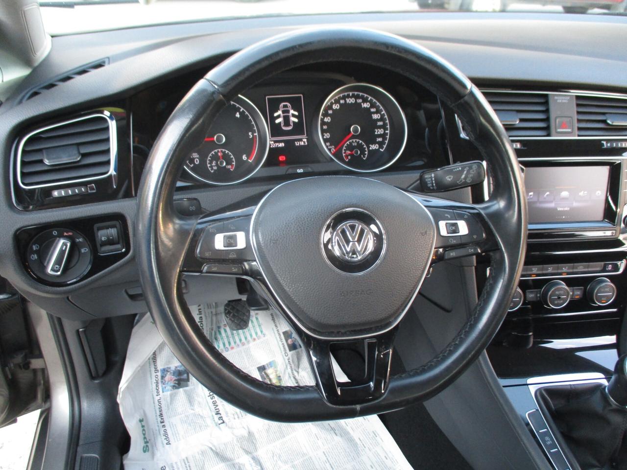Volkswagen Golf 1.6 TDI 5p. Highline MOLTO BELLA 2014