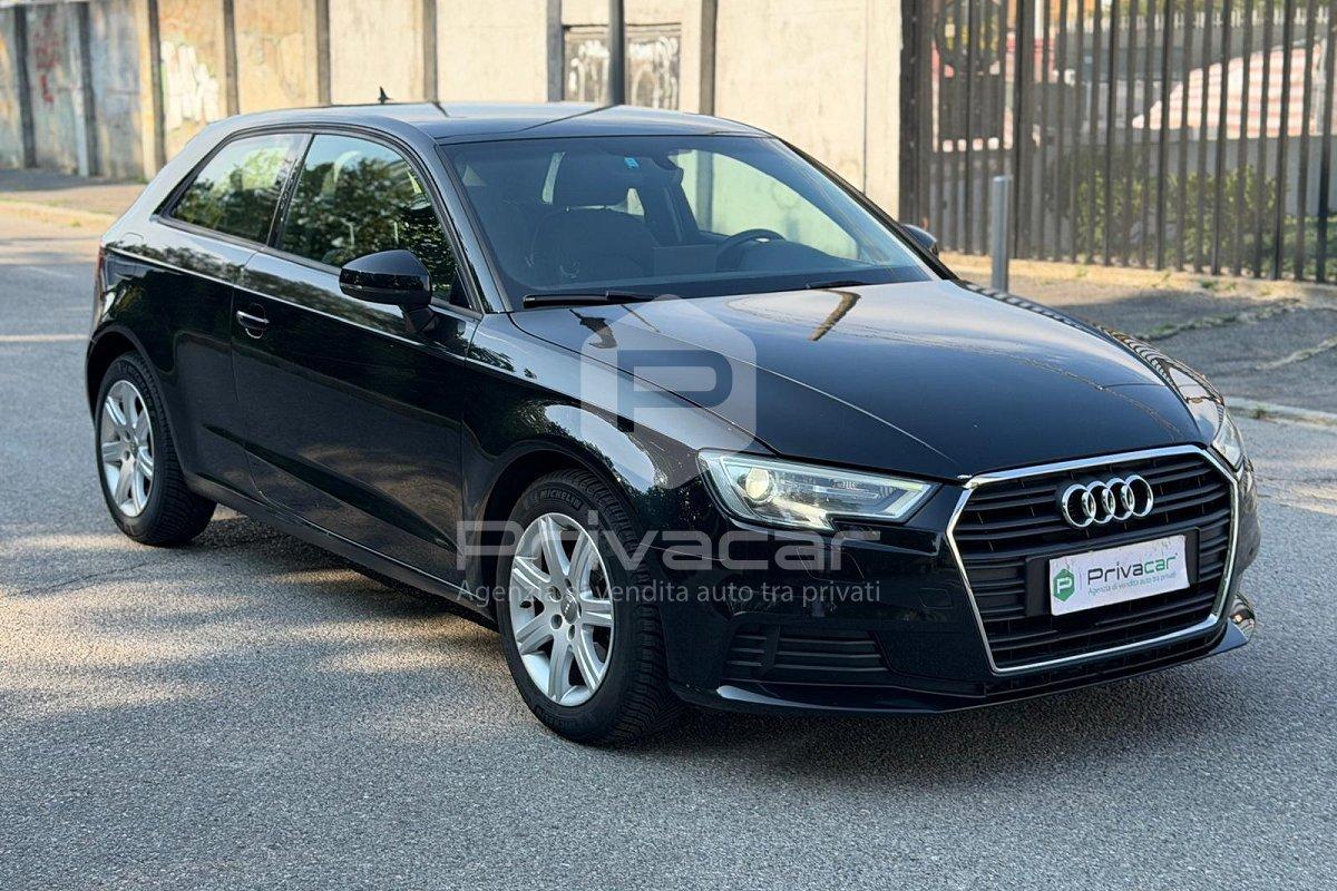 AUDI A3 1.0 TFSI S tronic Business