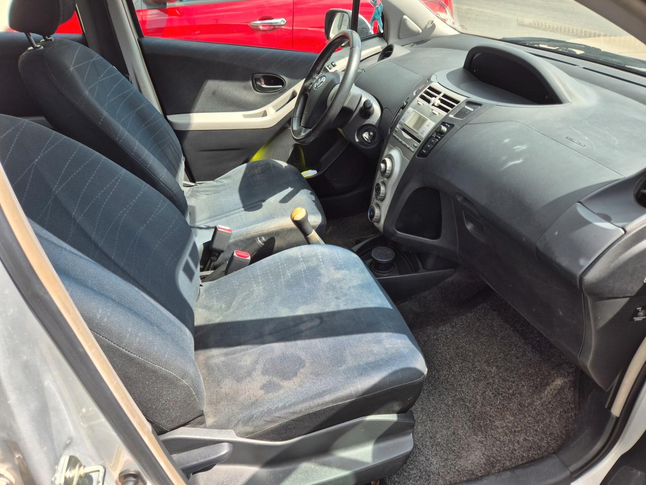 Toyota Yaris 1.0 5 porte Sol POCHISSIMI KM