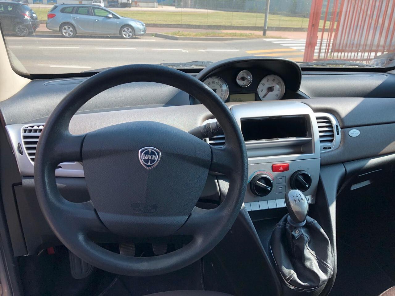 Lancia Ypsilon 1.2
