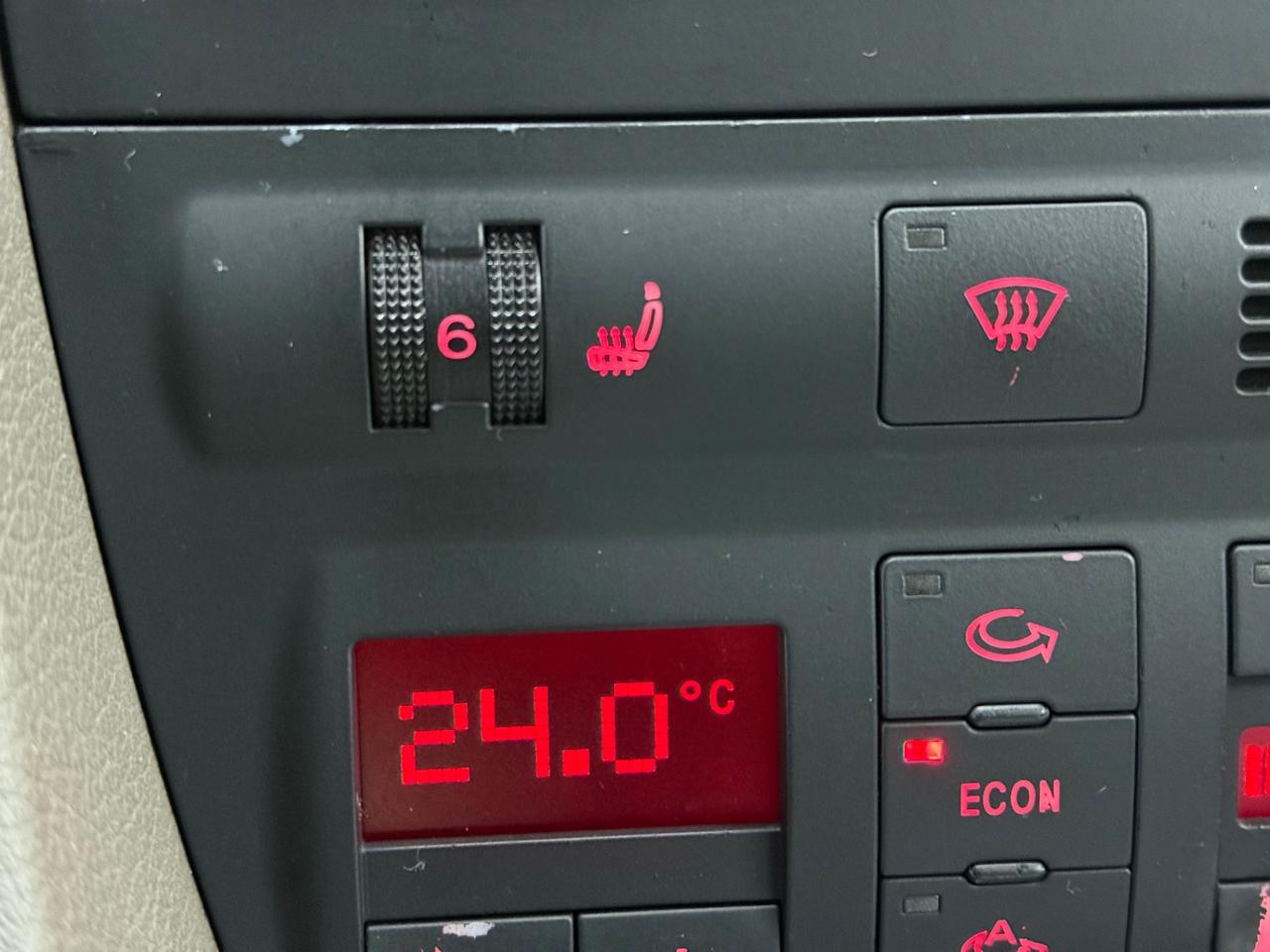 Audi A6 2.5 V6 TDI 180cv Quattro