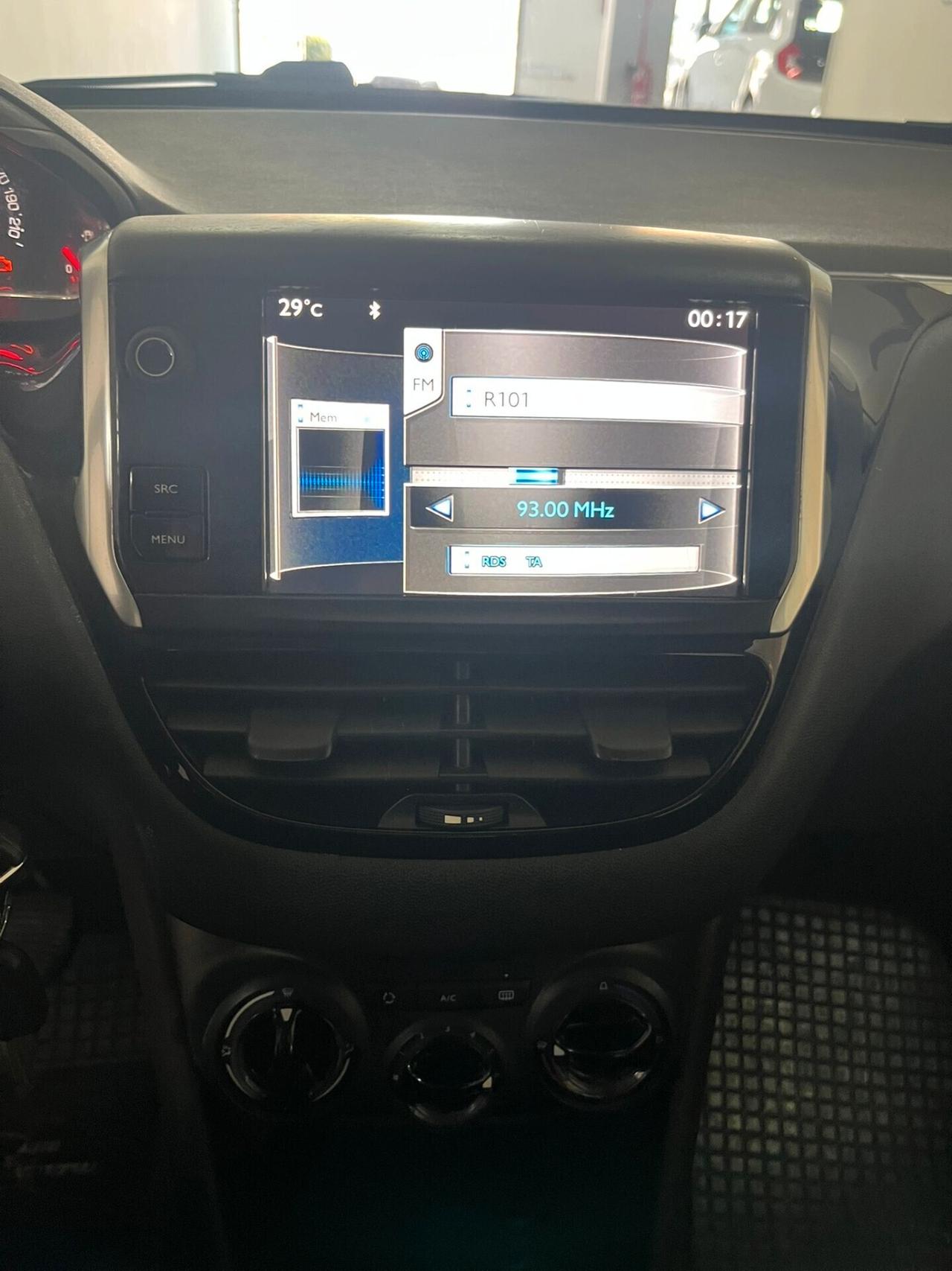 Peugeot 208 1.2 VTi 82 CV GPL 5 porte Allure
