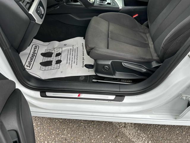 AUDI A4 Avant 40 g-tron S tronic S line edition