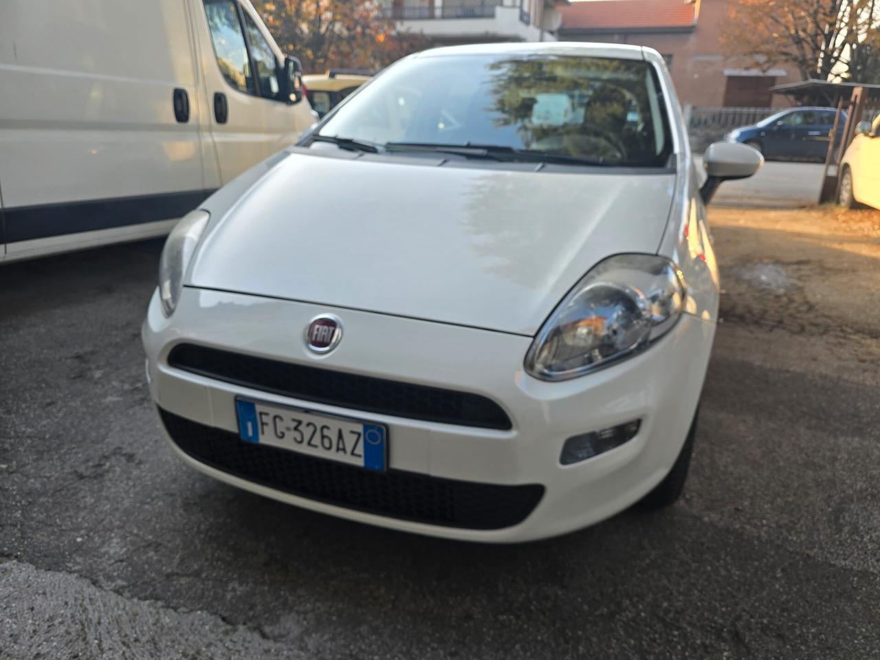 Fiat Punto 1.4 8V 5 porte Natural Power Lounge rate da 120,00