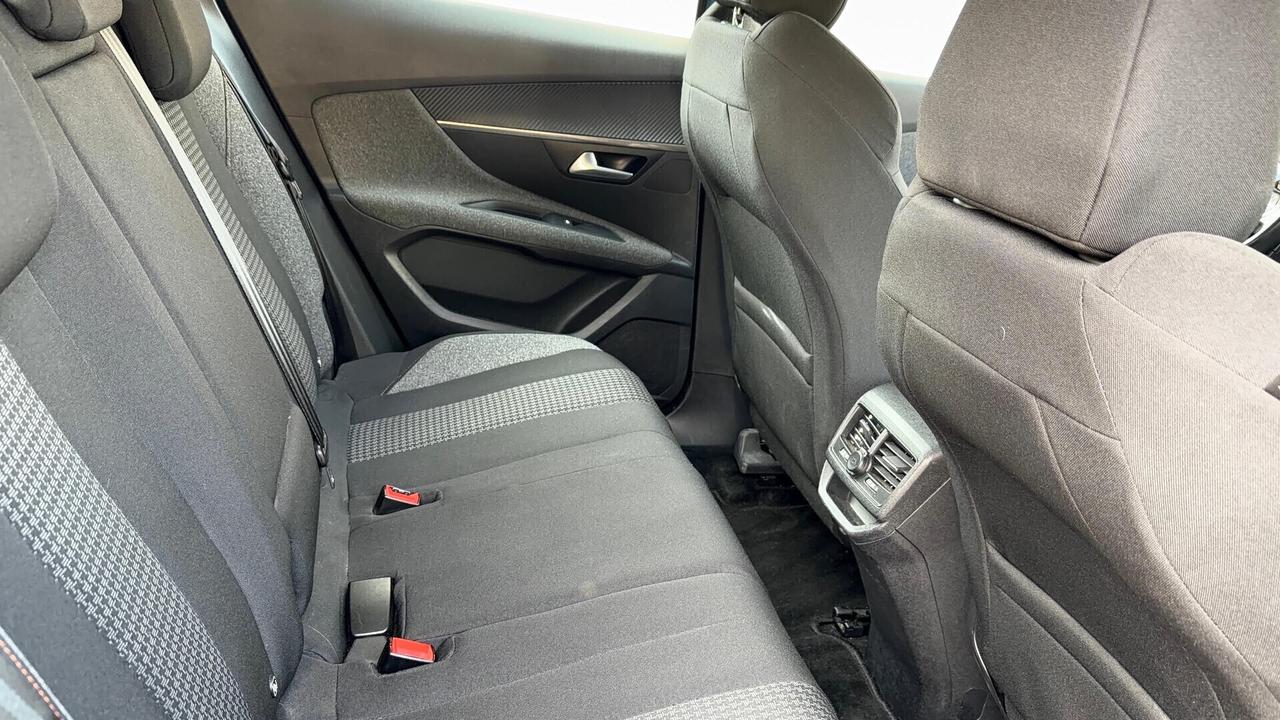 Peugeot 3008 BlueHDi 130 S&S Active Business