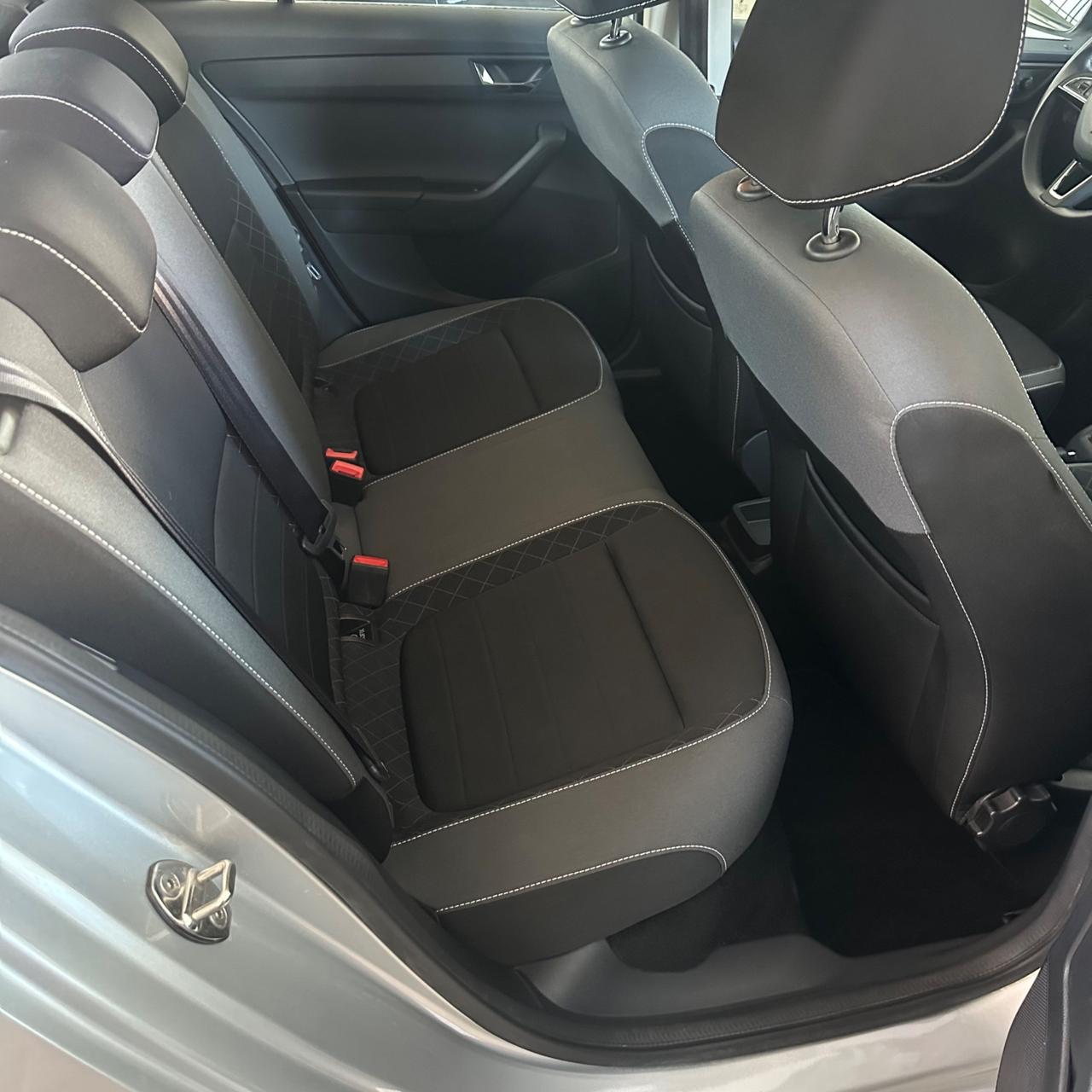 Skoda Fabia 1.0 MPI 75 CV Design Edition