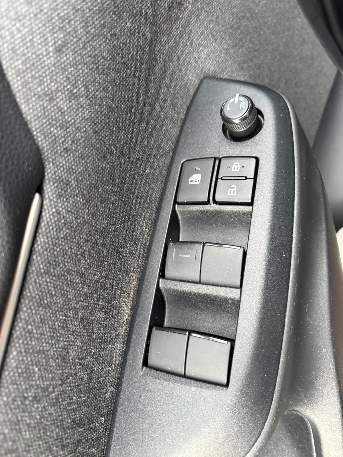 Toyota Yaris Cross 1.5 Hybrid 5p. E-CVT Business