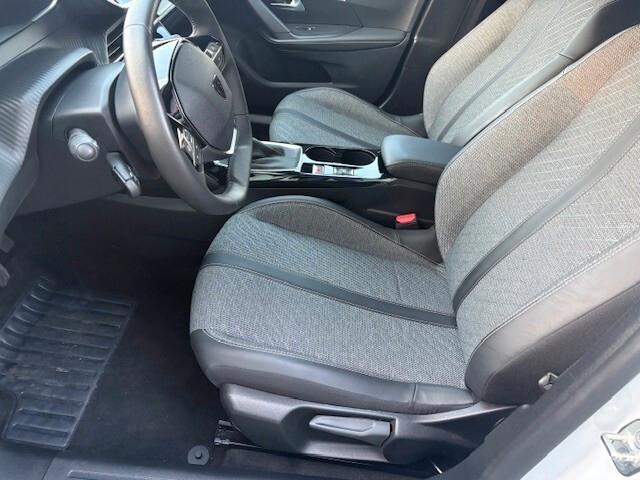 Peugeot 2008 PureTech 100 S&S Allure