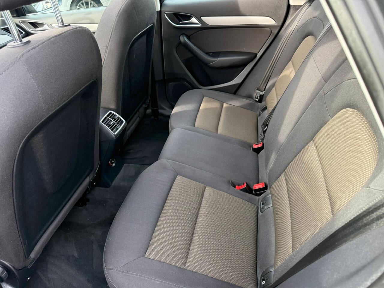 Audi Q3 2.0 TDI quattro S tronic Edition