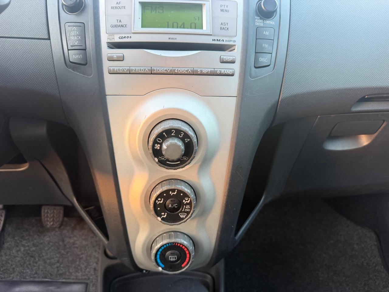 Toyota Yaris 1.3 5 porte Navi