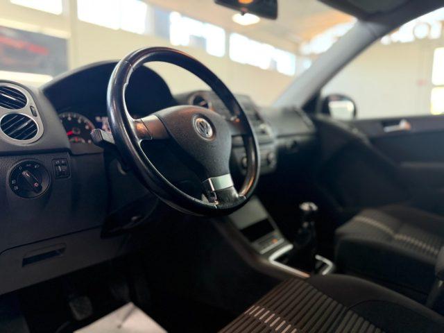 VOLKSWAGEN Tiguan 1.4 TSI 4MOTION Sport & Style