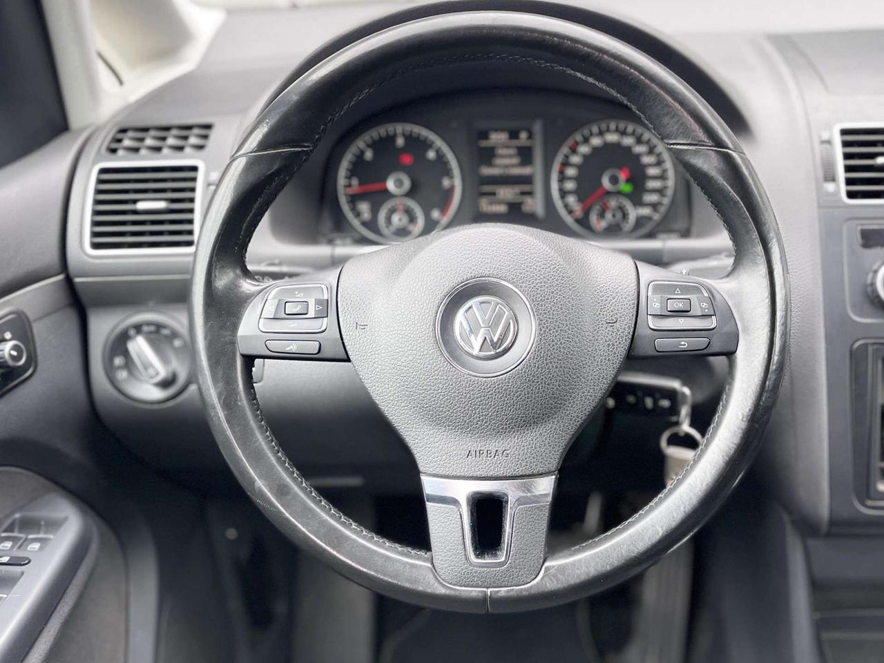Volkswagen Touran 1.6 Diesel 105CV E5 Neo - 2013