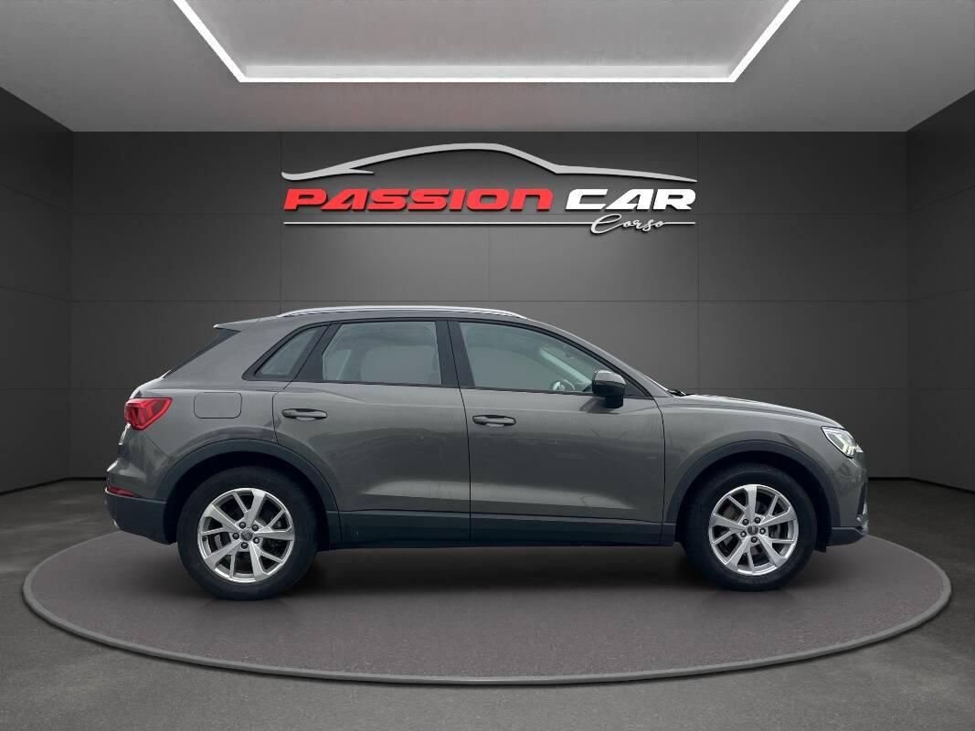 Audi Q3 35 1.5 tfsi mhev Business s-tronic