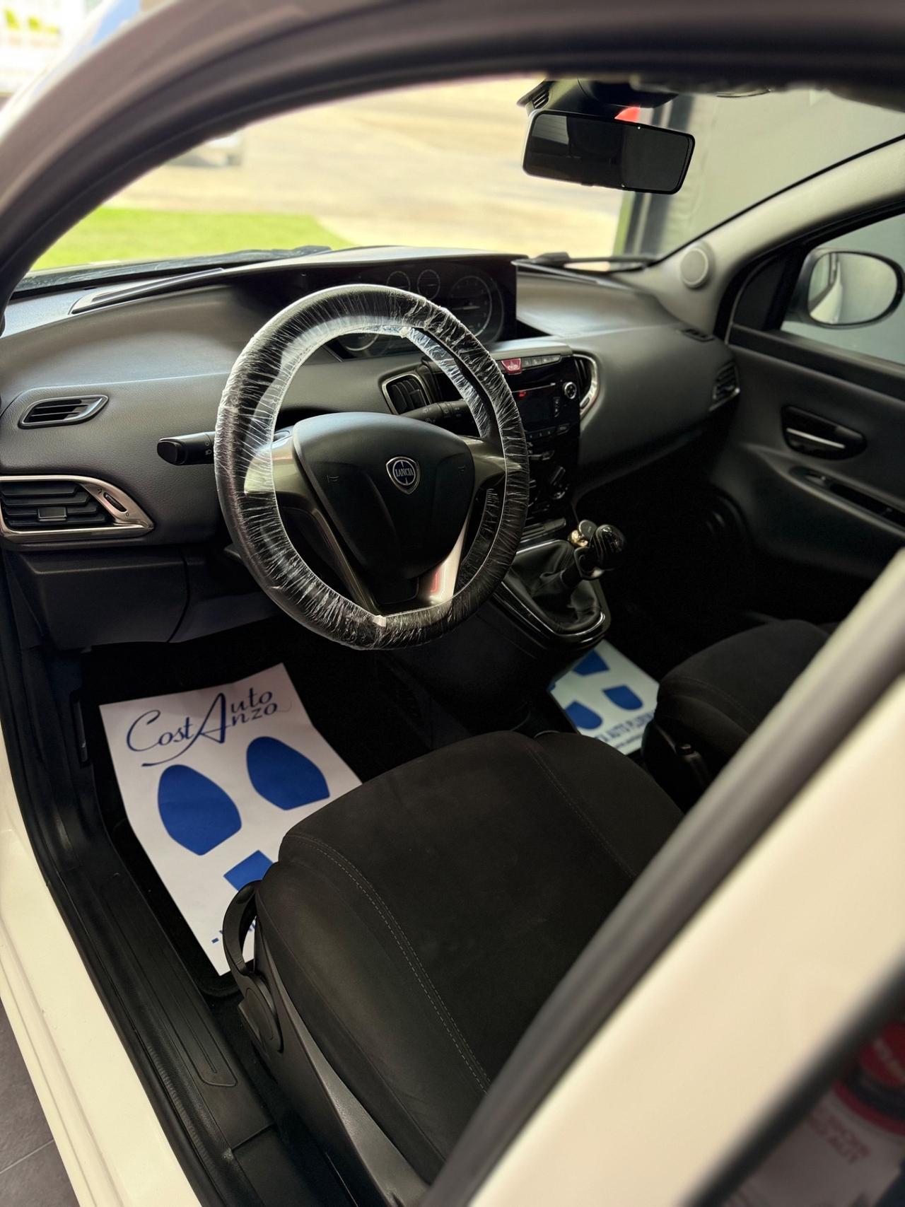 Lancia Ypsilon 1.2 Benzina 69cv Platinum 2014