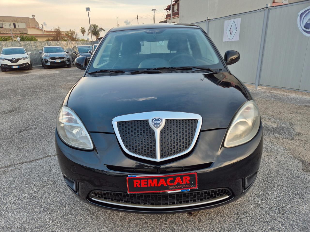 Lancia YPSILON 1.3 MJT 75 CV RESTAYLING NUOVA FULL 2010
